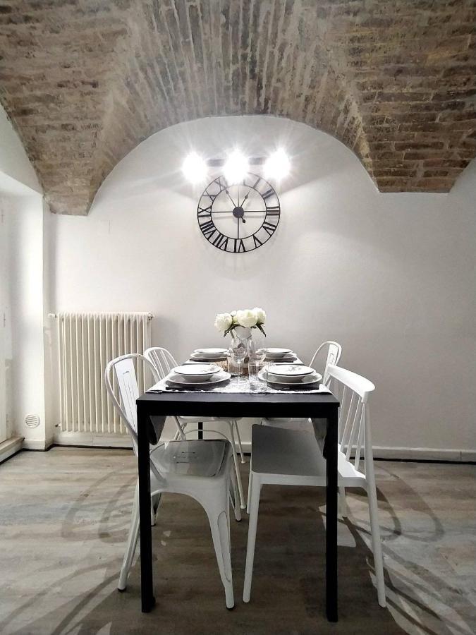 Casa In Centro Storico Vista Gran Sasso Apartman Atri Kültér fotó