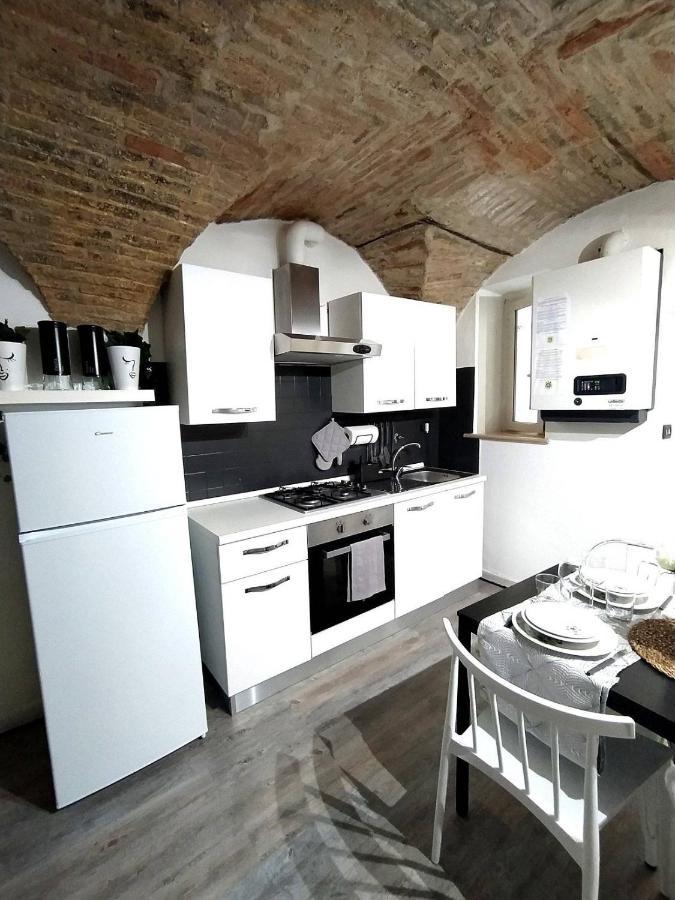 Casa In Centro Storico Vista Gran Sasso Apartman Atri Kültér fotó