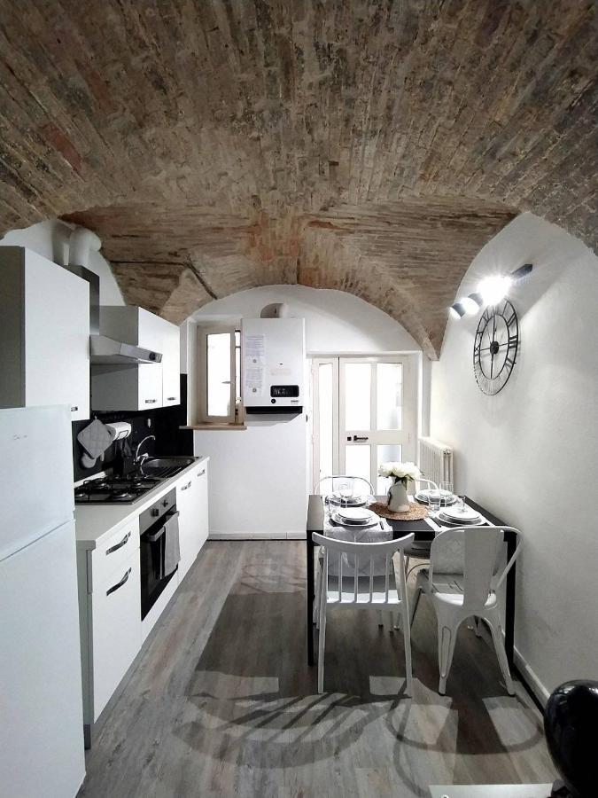 Casa In Centro Storico Vista Gran Sasso Apartman Atri Kültér fotó