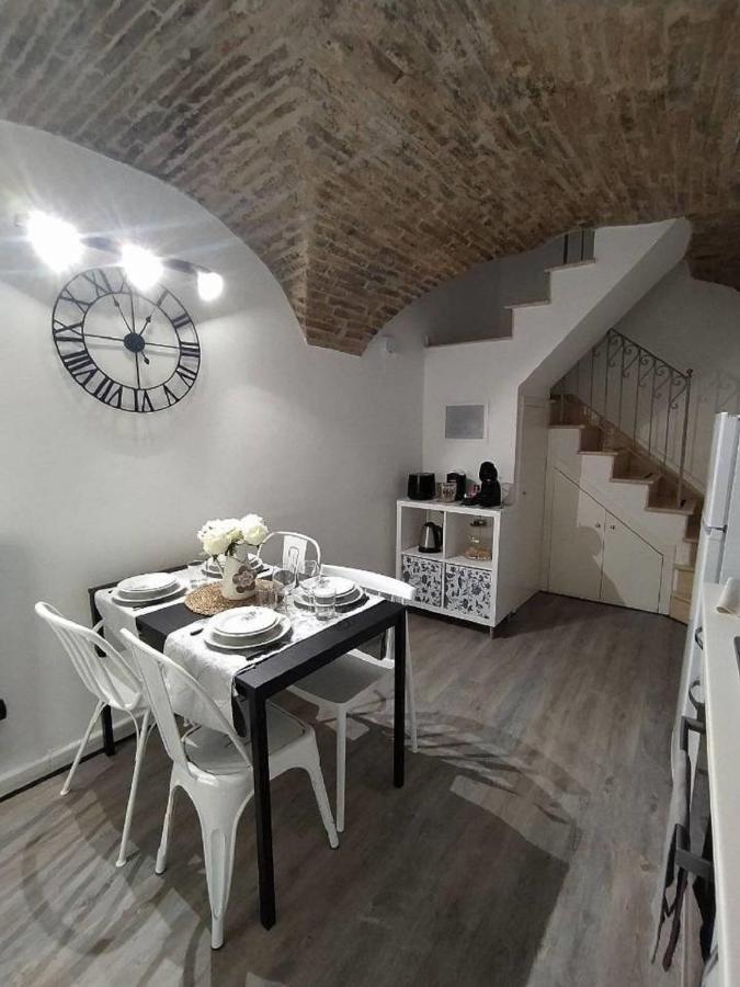 Casa In Centro Storico Vista Gran Sasso Apartman Atri Kültér fotó